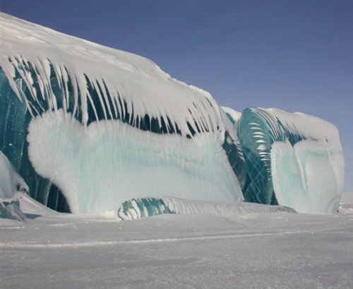    In the world of ice V mire l'da En el mundo de hielo Nel mondo di ghiaccio In der Welt von Eis