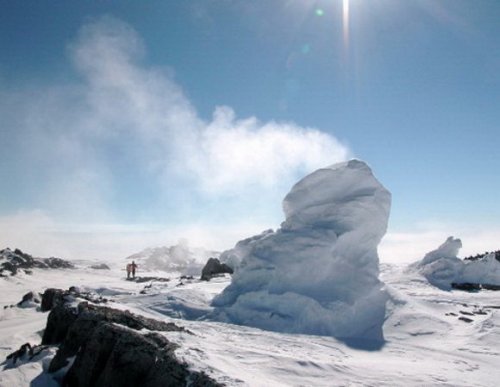    In the world of ice V mire l'da En el mundo de hielo Nel mondo di ghiaccio In der Welt von Eis