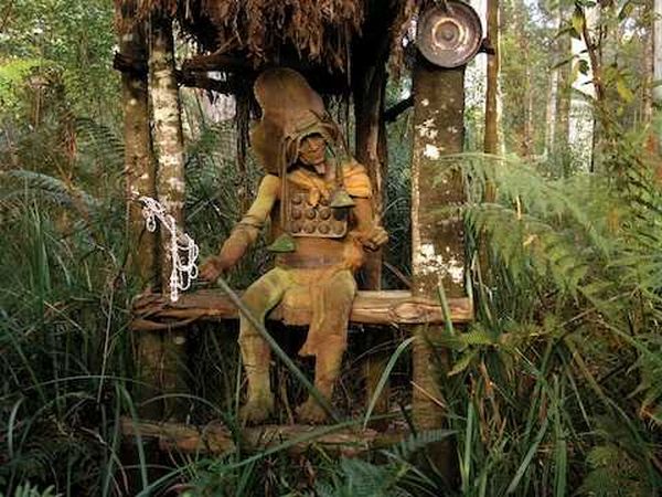    Garten Holzskulpturen Giardino sculture in legno Jardín de esculturas de madera Garden wooden sculptures